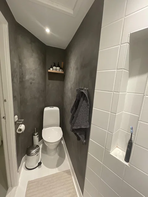 Indflytningsklar 3 værelses med skønt lysindfald 