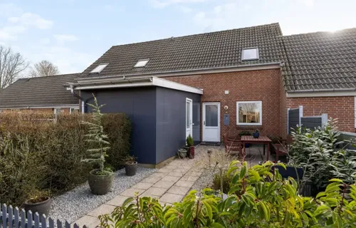 Indflytningsklar andelsbolig tæt på natur og storcenter