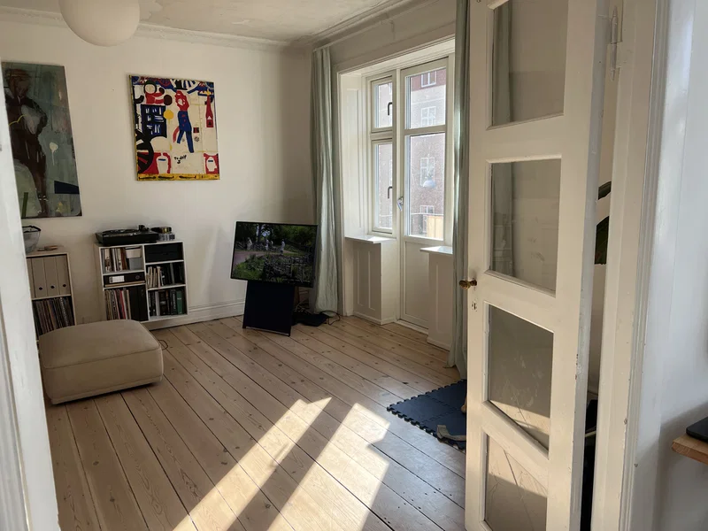3 værelses med to altaner ved Valby St.