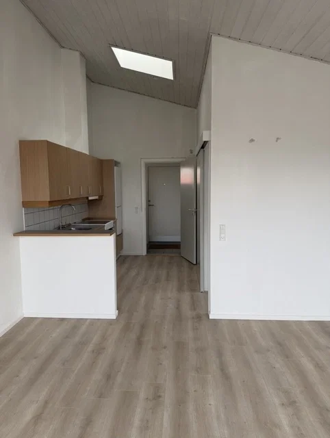 50 m2 2V andel i Aarhus N med altan – lav boligafgift