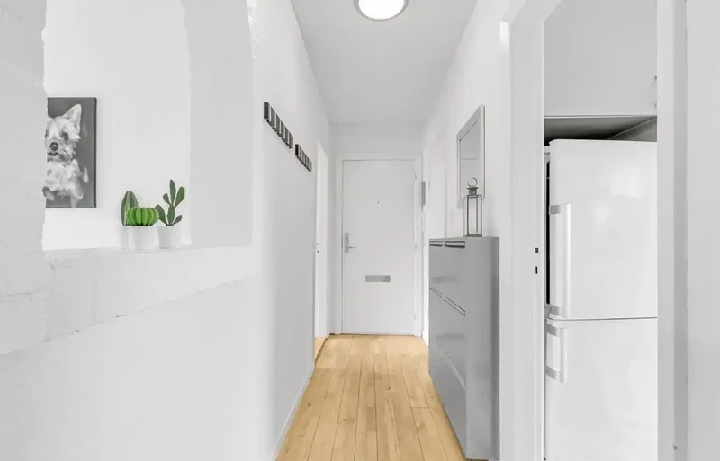 Flot lys 72 m2 stor Andelsbolig på 3 sal, med altan og god udsigt i sund Andelsboligforening.