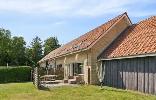 Indflytningsklar andelsbolig med sydvendt have i Appenæs