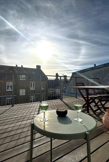 57 kvm andel på Vesterbro, 2. sal m. tagterrasse