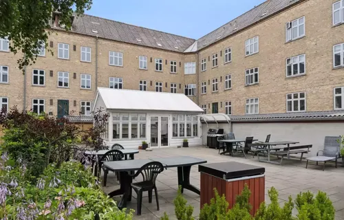 Hyggelig, velplaceret andelsbolig i sund og veldrevet andelsforening