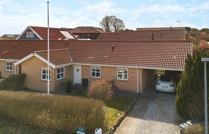 Indflytningsklar andelsbolig med skøn terrasse og god beliggenhed i Fensmark