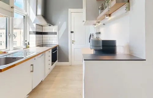 Velholdt, lys og charmerende andelslejlighed