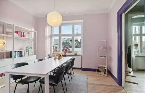 Utrolig charmerende og moderne 3-værelses andelsbolig