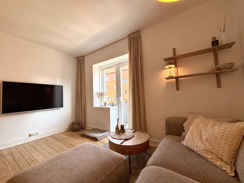 Charmerende, nyrenoveret 2 - værelses andel på Amager - lav boligydelse✨