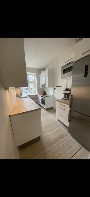 Dejlig 3.værelses lejlighed i god og sund forening på Frederiksberg. 