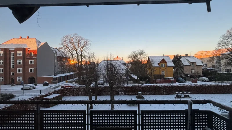 VALBY - Renoveret andel, 81m3 plus stor sydvendt altan