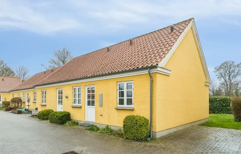 Flot andelsbolig med skøn overkommelig have