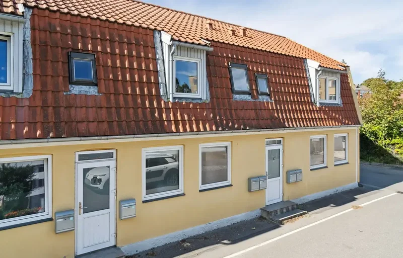 2-vær. andelsbolig tæt på stationen og centrum