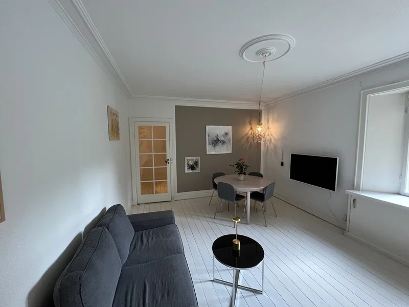 Lav Husleje 2.800,- inkl. varme, internet og TV pakke til