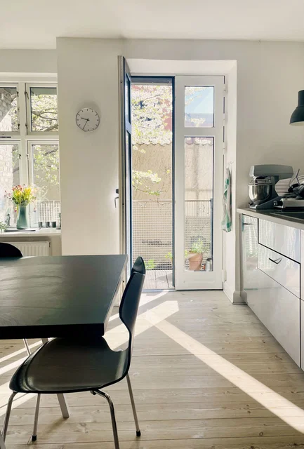 Skøn og hyggelig stuelejlighed med altan på østerbro