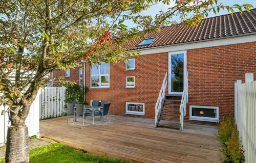 Indbydende andelsbolig i dejligt område