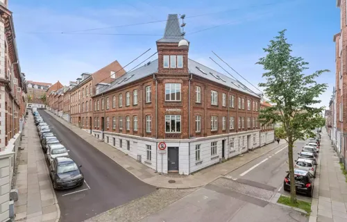 Gennemrenoveret andelsbolig centralt beliggende i Randers
