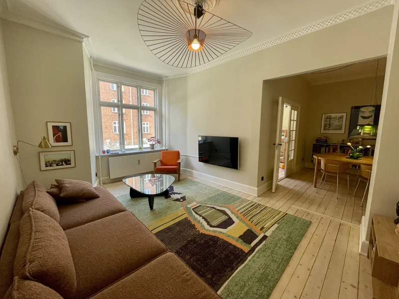 105 kvm. Nyrenoveret lejlighed i Østerbros grønne klimakvarter byttes til større lejlighed på Østerbro, Frederiksberg eller Valby.