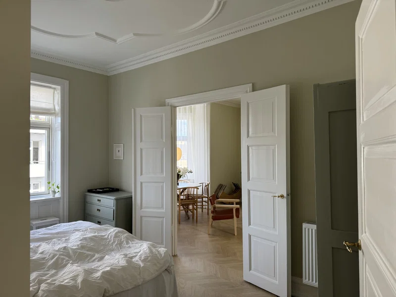 Nyrenoveret andel med havudsigt