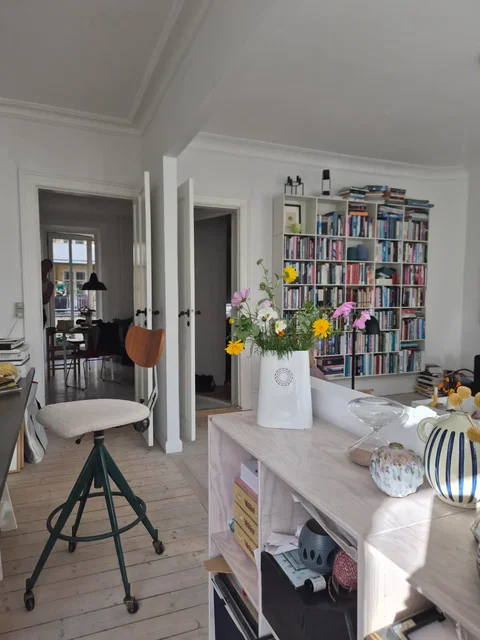 Lys, billig 3V på Østerbro