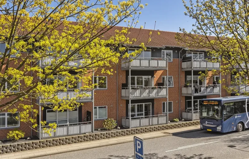 Velindrettet andelsbolig midt i Rødekro og tæt på det hele