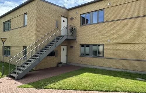 Indbydende 3 værelses andelslejlighed med vestvendt terrasse på Vestergade