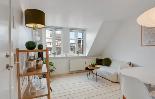 Lys og hyggelig andelsbolig med attraktiv beliggenhed midt i Aalborg