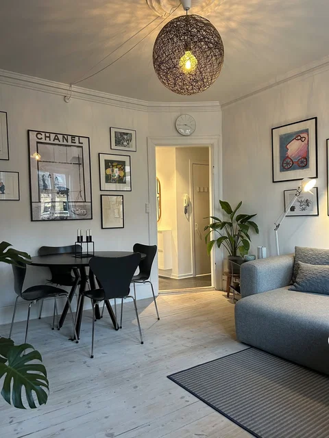 56 m2 andelslejlighed med altan i Svømmehalskvarteret, Frederiksberg