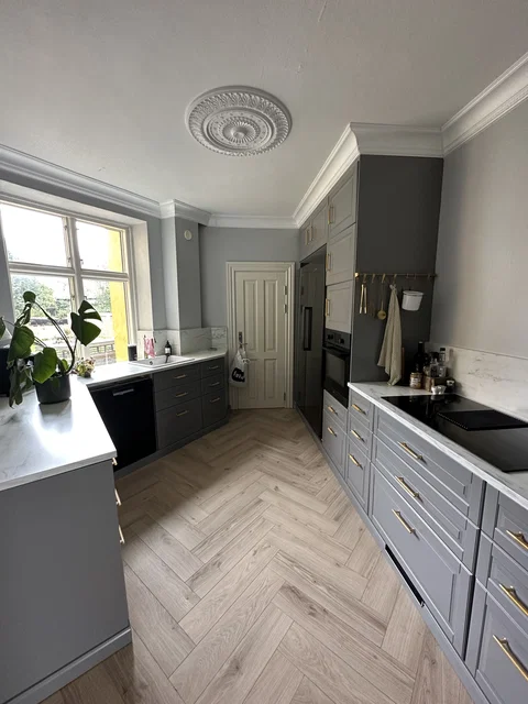 Andelsbytte: Stor og lys 103 m² hjørnelejlighed mellem Frederiksberg, Nørrebro og København NV