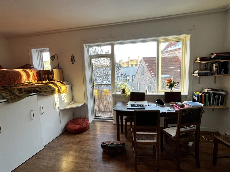 Har lys andelslejlighed i Nordvest. Søger noget større og høj etage.