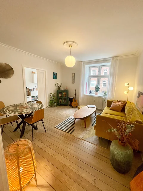 Lys 3V med altan på Vesterbro