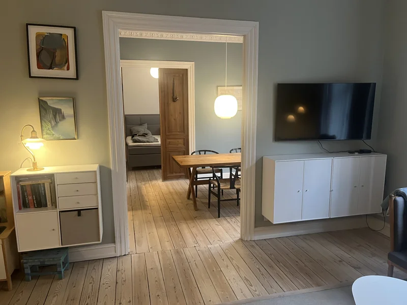 4-værelses herskabelig lejlighed med grøn udsigt og ideel beliggenhed nær Nordhavn og Trianglen