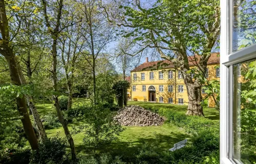 Nydelig andelsbolig beliggende i centrum